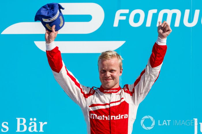 Ganador de la carrera Felix Rosenqvist, Mahindra Racing