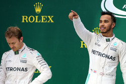 Нико Росберг, Mercedes AMG F1, и Льюис Хэмилтон, Mercedes AMG F1