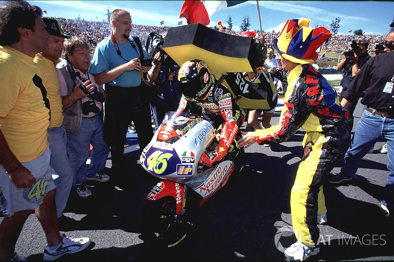 Brno 1997: Campeón del mundo de 125cc un año después de la primera victoria.