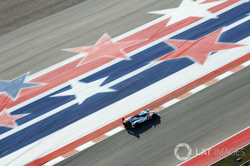 #7 Toyota Gazoo Racing Toyota TS050 Hybrid: Майк Конвей, Камуі Кобаясі, Хосе Марія Лопес