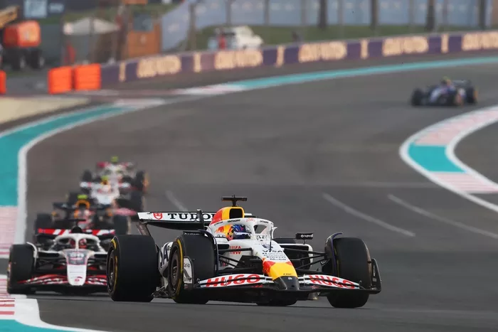 Esteban Ocon, Haas F1 Team, Isack Hadjar, Racing Bulls Team