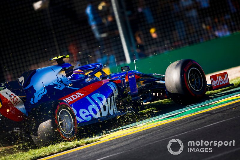 Алекс Албон, Toro Rosso STR14