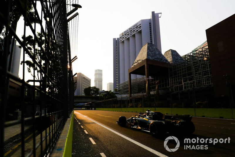 Carlos Sainz Jr., Renault Sport F1 Team R.S. 18