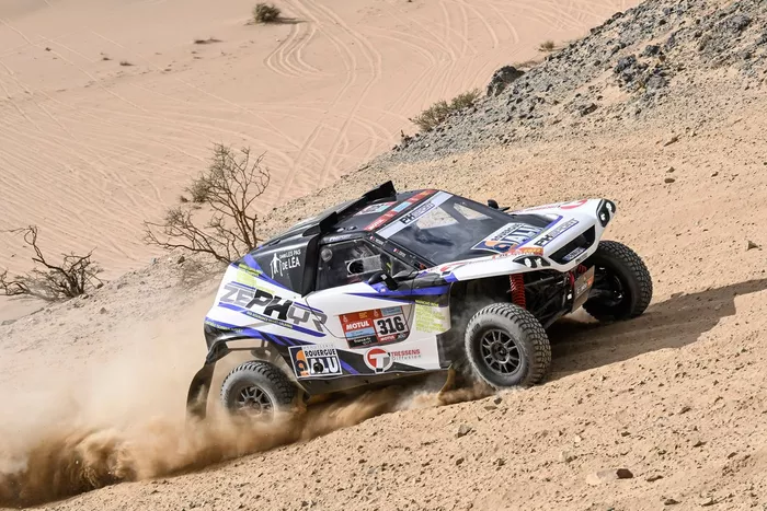 #316 PH-Sport Dans Les Pas de Lea: Lionel Costes, Christophe Tressens