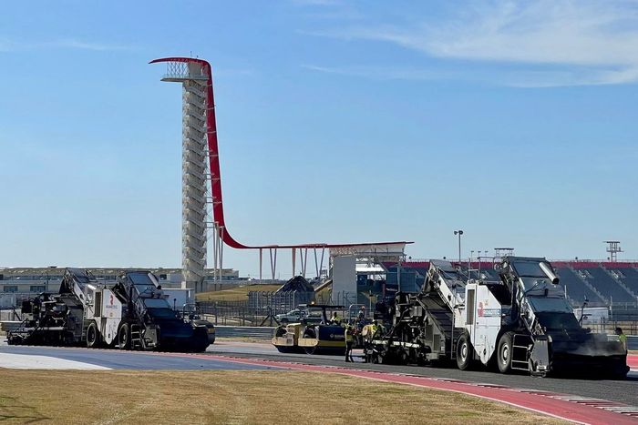 Reasfaltado del Circuito de las Americas (COTA)