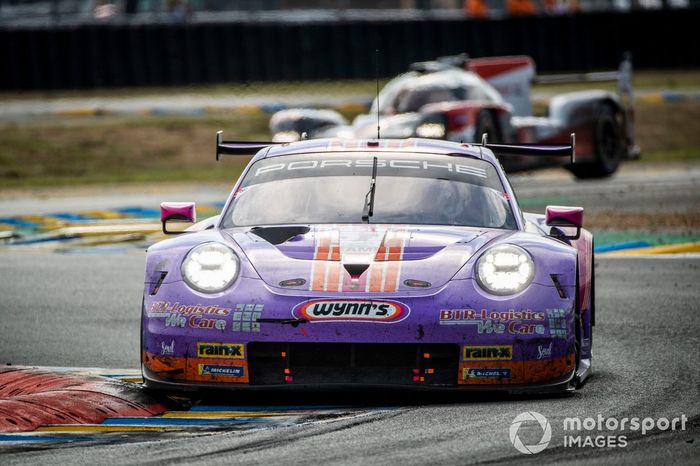 #57 Team Project 1 Porsche 911 RSR: Ben Keating, Felipe Fraga, Jeroen Bleekemolen