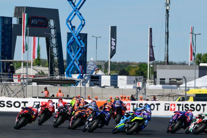 Гонка MotoGP начинается в Балатон -парке.