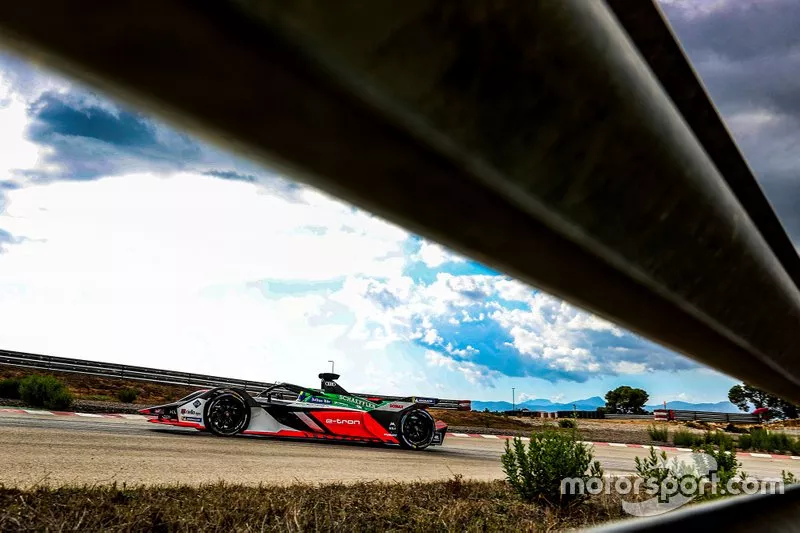 Audi e-tron FE06
