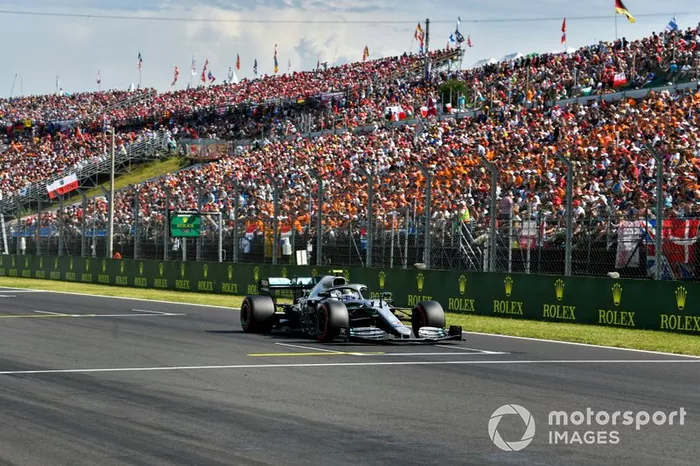 Valtteri Bottas, Mercedes AMG W10 