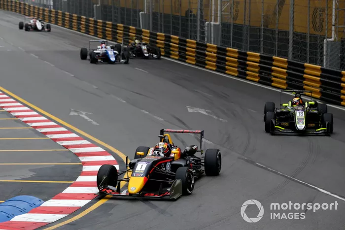 Dan Ticktum, Motopark Academy