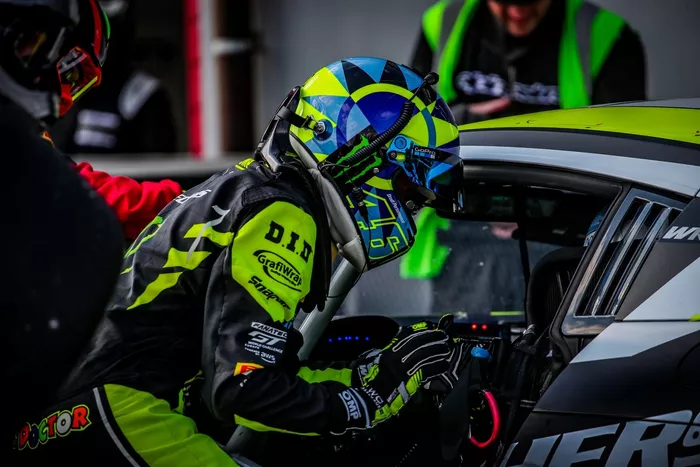 #46 Team WRT Audi R8 LMS evo II GT3: Nico Müller, Frédéric Vervisch, Valentino Rossi