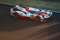 №7 Toyota Gazoo Racing Toyota TS050 Hybrid: Майк Конвей, Камуи Кобаяши, Стефан Сарразен