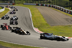 Felipe Massa, Williams FW40, Nico Hulkenberg, Renault Sport F1 Team RS17, Kimi Raikkonen, Ferrari SF70H