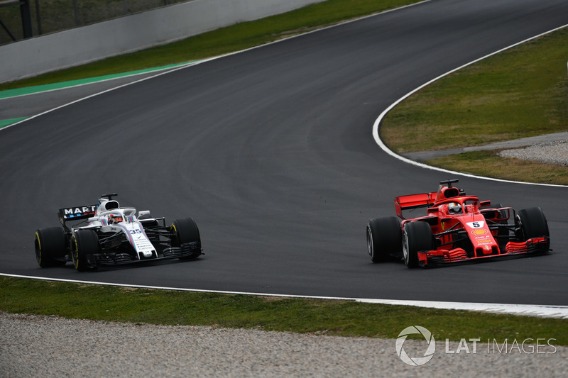 Себастьян Феттель, Ferrari SF71H, и Сергей Сироткин, Williams FW41