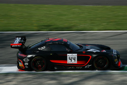 #44 Strakka Racing Mercedes-AMG GT3: Christian Vietoris, Adrien Tambay, David Fumanelli
