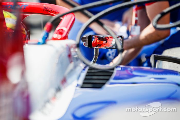 Arjun Maini, Trident