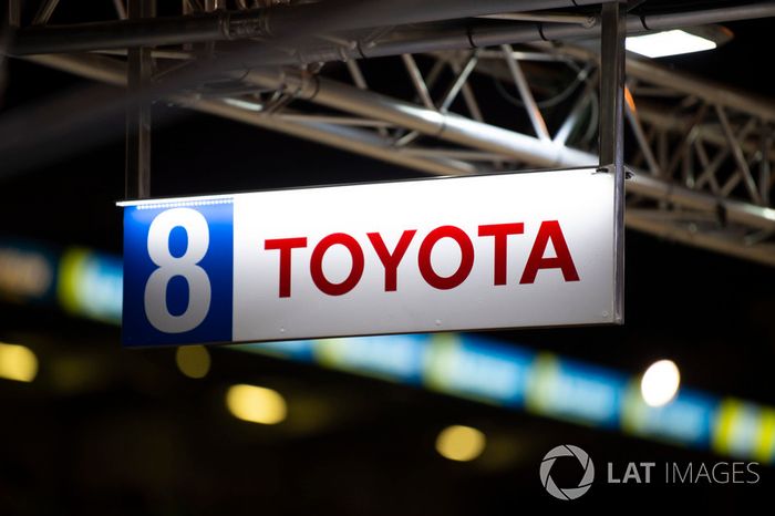 #8 Toyota Gazoo Racing Toyota TS050: Sébastien Buemi, Kazuki Nakajima, Fernando Alonso