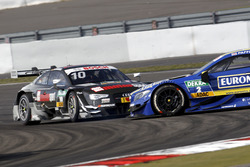Crash, Timo Scheider, Audi Sport Team Phoenix, Audi RS 5 DTM und Gary Paffett, Mercedes-AMG Team ART