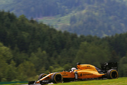 Кевін Магнуссен, Renault Sport F1 Team RS16
