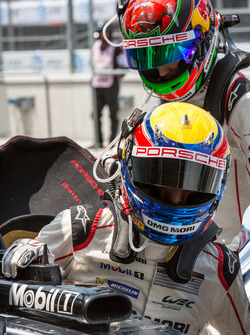 #1 Porsche Team Porsche 919 Hybrid: Timo Bernhard, Mark Webber, Brendon Hartley