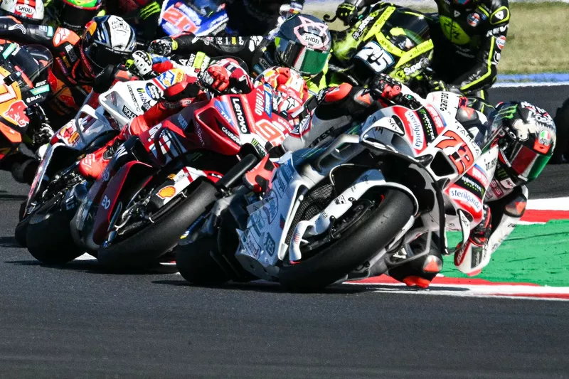Marco Bezzecchi, Aprilia Racing, Marc Márquez, Ducati Team
