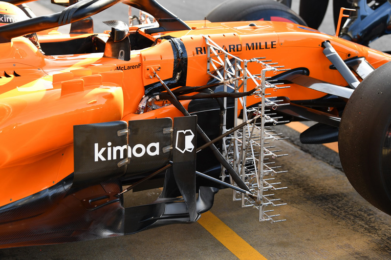 Stoffel Vandoorne, aero sensörlü McLaren MCL33 koltuğunda