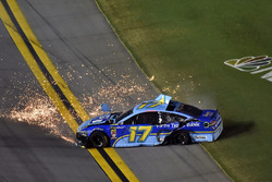 Ricky Stenhouse Jr., Roush Fenway Racing, Ford Fusion Fifth Third Bank wrecks