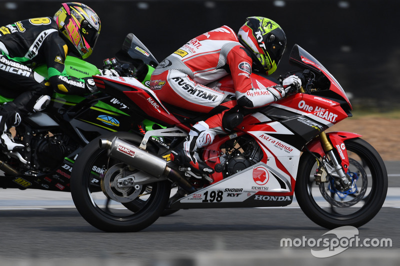 AP250: AM Fadly, Manual Tech KYT Kawasaki Racing dan Awhin Sanjaya, Astra Honda Racing Team