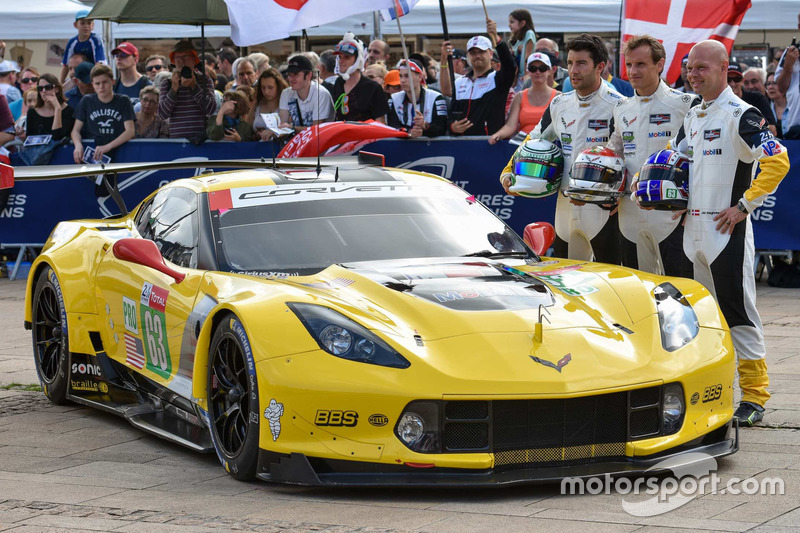 №63 Chevrolet Corvette C7.R