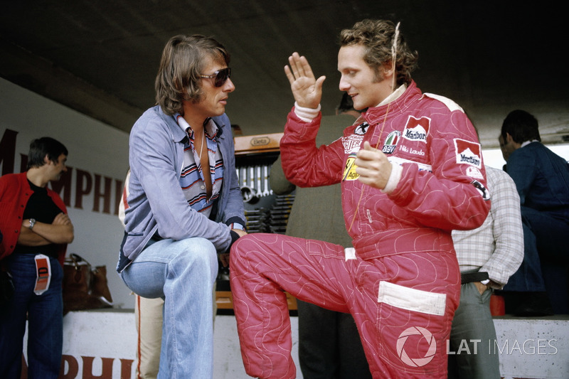 Il cantautore austriaco Udo Jurgens con Niki Lauda, Ferrari