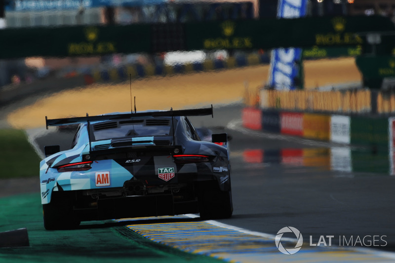 #77 Proton Competition Porsche 911 RSR: Christian Ried, Julien Andlauer, Matt Campbell