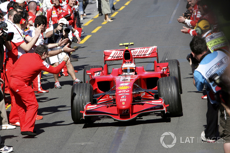 Race winner Kimi Raikkonen, Ferrari F2007