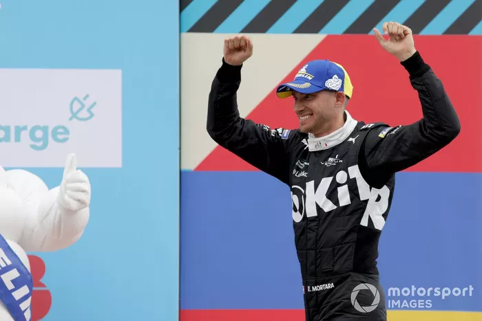 Podio: ganador Edoardo Mortara, Venturi Racing