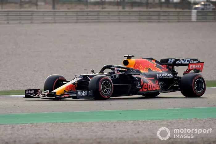 Max Verstappen, Red Bull Racing RB16B 