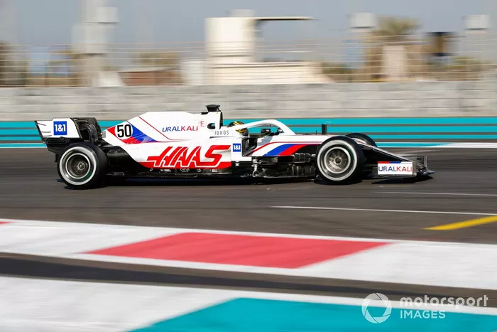 Robert Shwartzman, Haas VF-21 