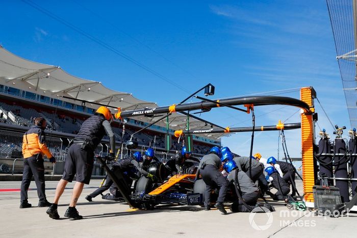 Carlos Sainz Jr., McLaren MCL34