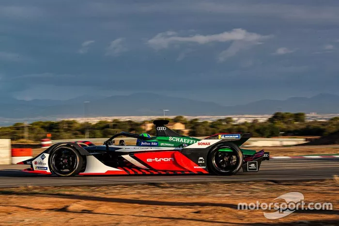 Audi e-tron FE06