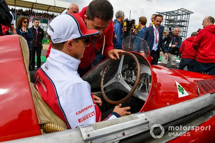 Kimi Raikkonen, Alfa Romeo Racing, prueba un Alfa Romeo 159