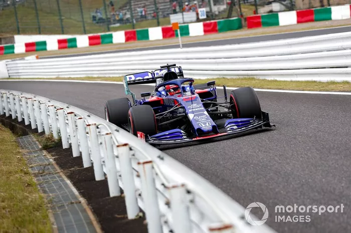 12º Daniil Kvyat, Toro Rosso STR14 (1:29.512)