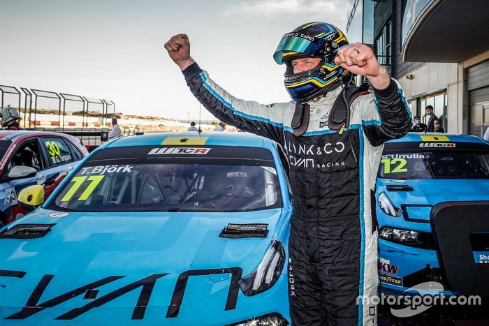 Ganador de la carrera Thed Björk, Cyan Performance Lynk & Co 03 TCR