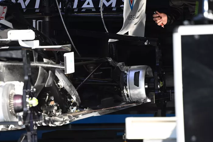 Detalle del freno trasero del Williams FW43