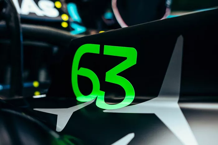 George Russell, Mercedes W14, detail