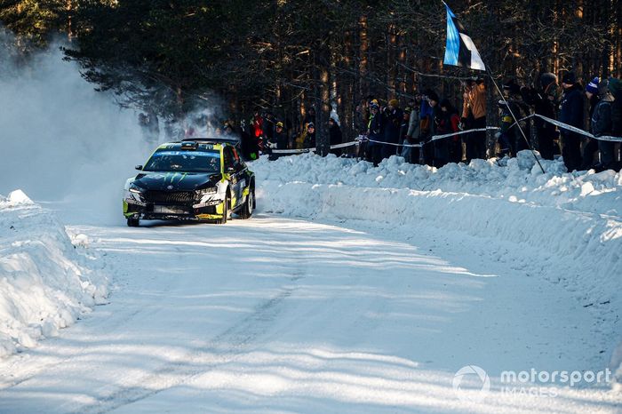 Oliver Solberg, Elliott Edmondson, Skoda Fabia Evo Rally2