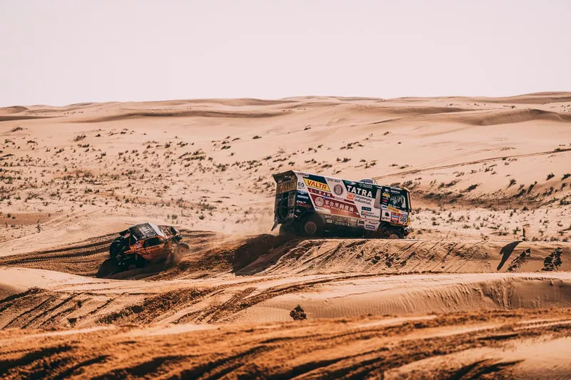 Passage dans les dunes de la 6e étape
