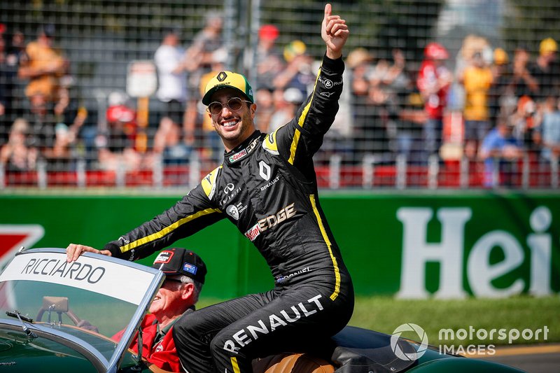 Daniel Ricciardo, Renault F1 Team, pilotlar geçit töreninde