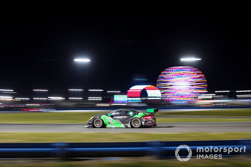 #540 Black Swan Racing Porsche 911 GT3 R, GTD: Timothy Pappas, Matteo Cairoli, Dirk Werner, Marco Seefried