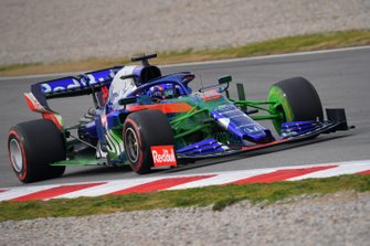 Alex Albon, Scuderia Toro Rosso STR14, avec de la peinture aéro