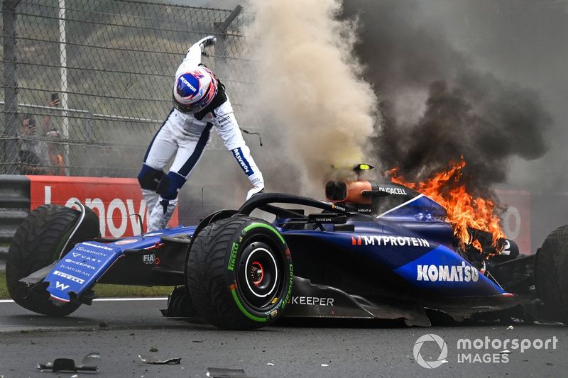 Logan Sargeant, Williams FW46, tras su accidente