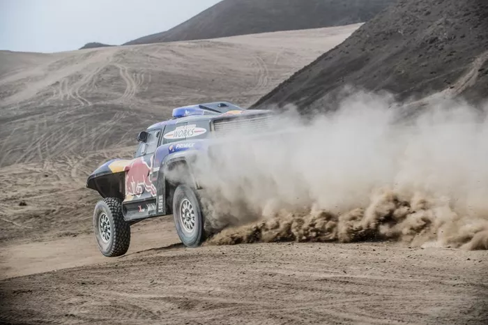 #300 X-Raid Mini JCW Team: Carlos Sainz, Lucas Cruz