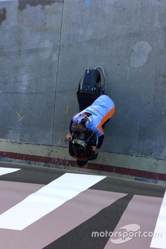 Honda prepara la moto de Jorge Lorenzo